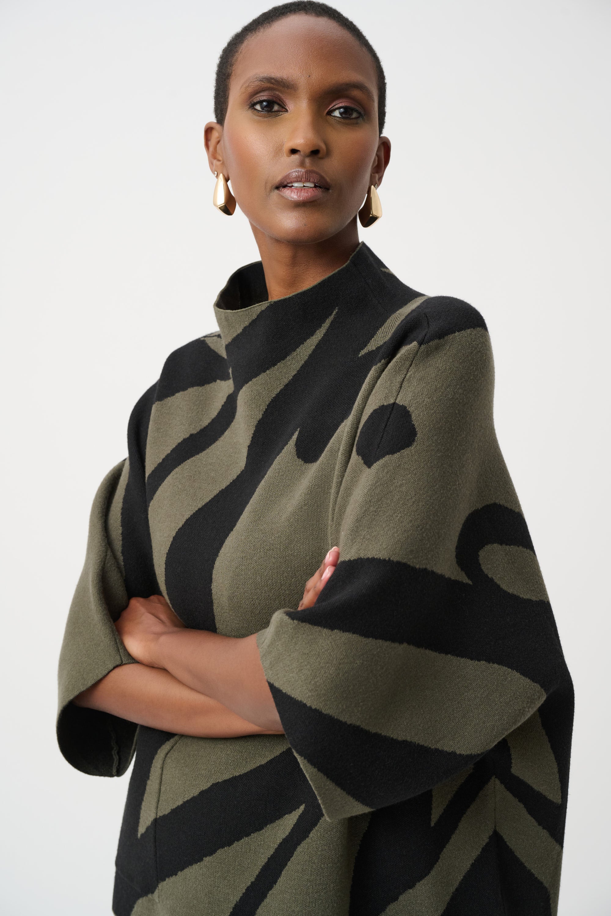 JOSEPH RIBKOFF ABSTRACT JACQUARD FUNNEL-NECK BOXY SWEATER