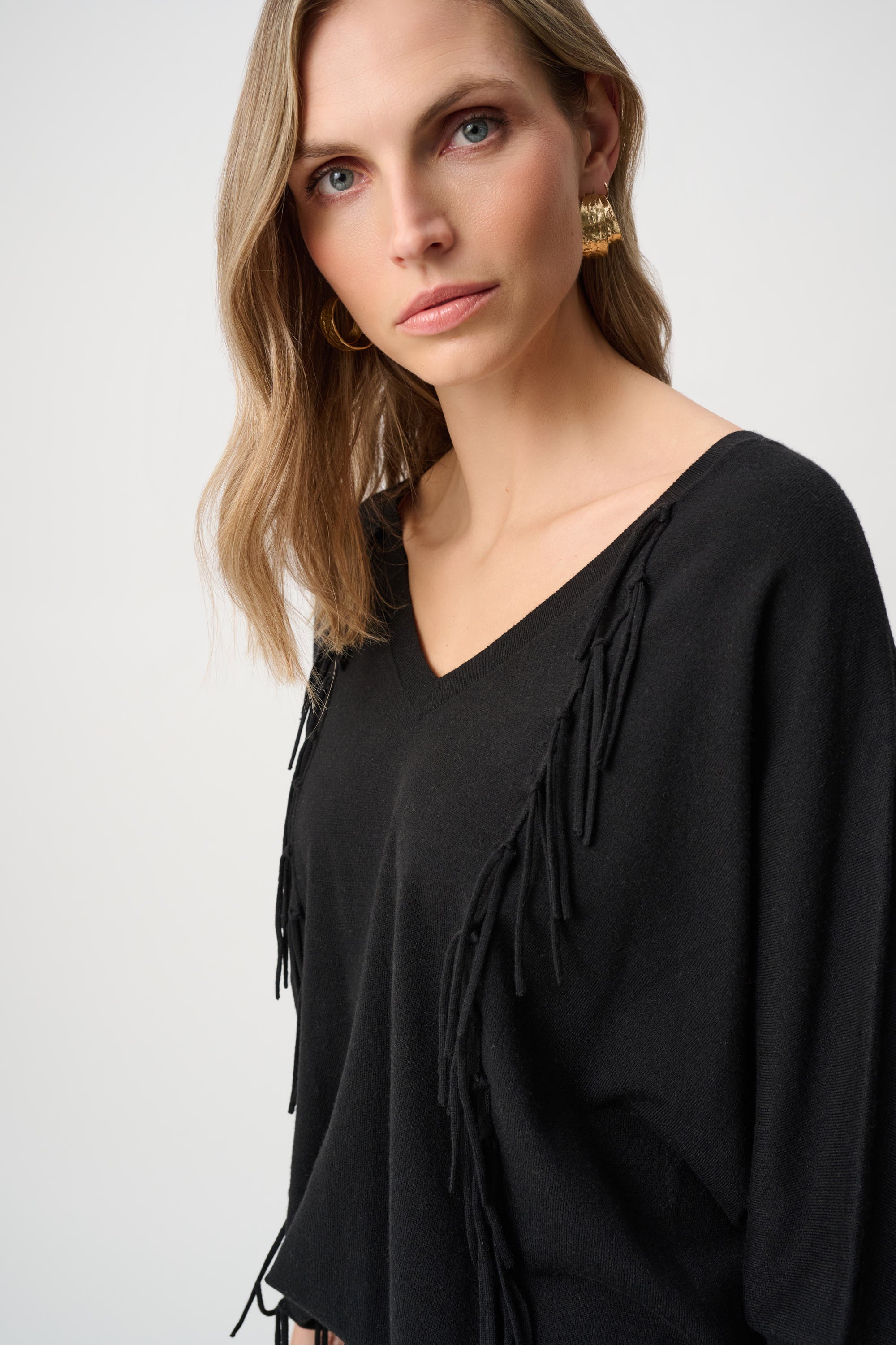 JOSEPH RIBKOFF VISCOSE KNIT FRINGED SWEATER